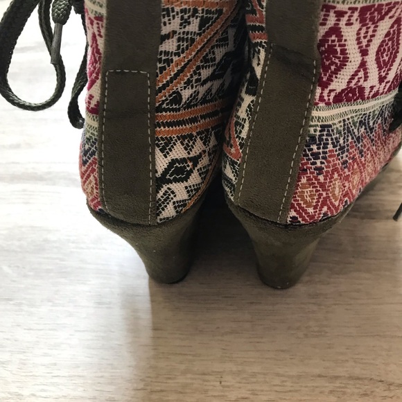 2XHOST PICK Bazarte Embroidered Platform Ankle Boots No Sz Listed I'm a Size 7.5 - Picture 6 of 11